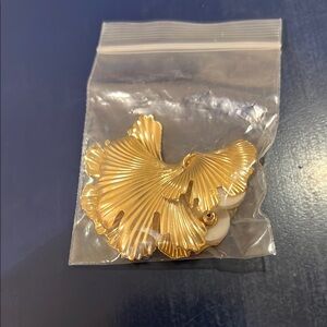 Elegant Gold Leaf Earrings